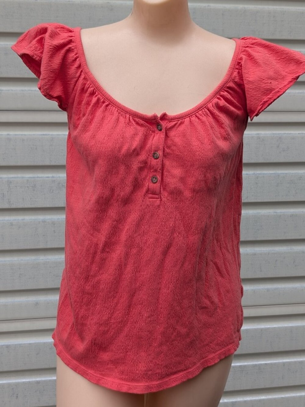 Old Navy Top Coral Pink Henley Flutter Sleeve Cotton Boho Peasant Womens Small